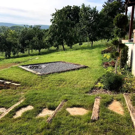 Kucica * Velika Remeta